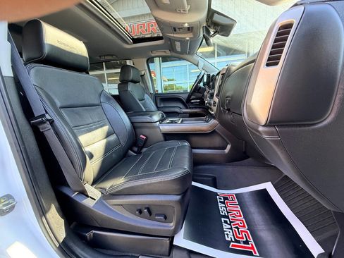 Used 2019 GMC Sierra 2500 Denali w/ Duramax Plus Package AWD/4WD image 41