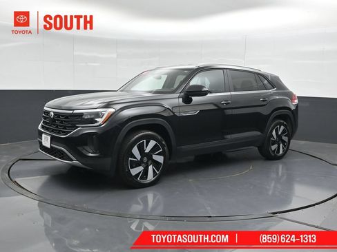 Used 2026 Volkswagen Atlas Cross Sport SE AWD/4WD image 6