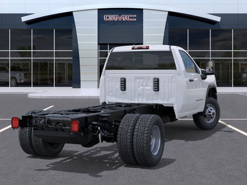 New 2025 GMC Sierra 3500 Pro w/ Convenience Package image 11