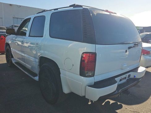 Used 2005 GMC Yukon Denali image 3