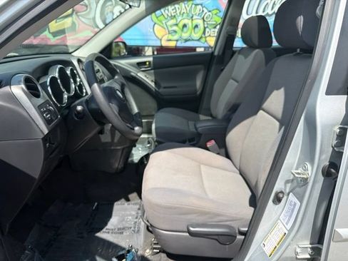 Used 2007 Pontiac Vibe w/ Sun And Sound Package FWD image 13