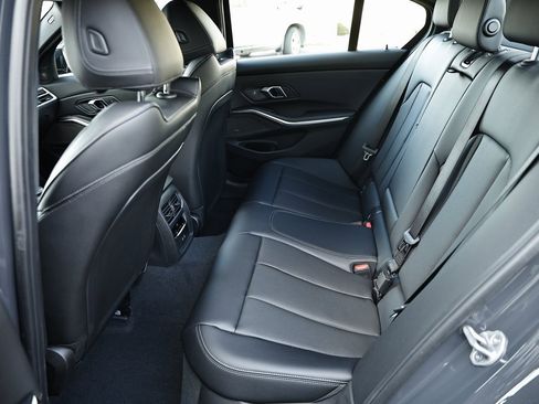 New 2026 BMW 330i Sedan w/ M Sport Package image 26