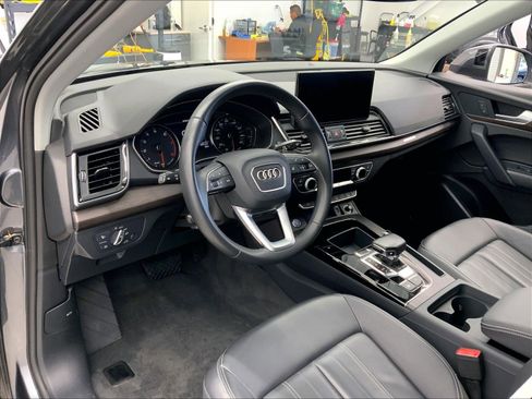 Certified 2023 Audi Q5 2.0T Premium w/ Convenience Package AWD/4WD image 13