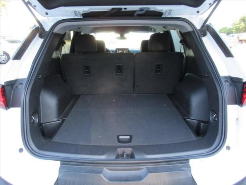 Used 2024 Chevrolet Blazer LT w/ Midnight/Sport Edition FWD image 30