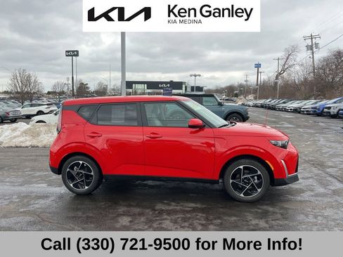Certified 2025 Kia Soul EX image 8