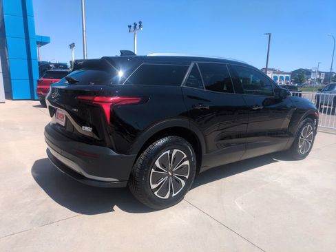 Used 2024 Chevrolet Blazer EV LT AWD/4WD image 5