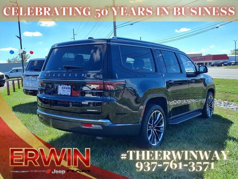 Used 2022 Jeep Wagoneer Series II w/ Premium Group I image 3