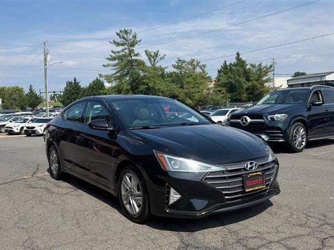 Used 2020 Hyundai Elantra Value Edition FWD image 3