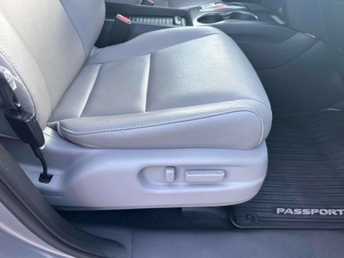 Used 2023 Honda Passport EX-L image 11