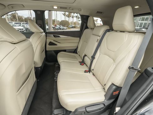 Used 2023 INFINITI QX60 Luxe w/ Cargo Package image 18