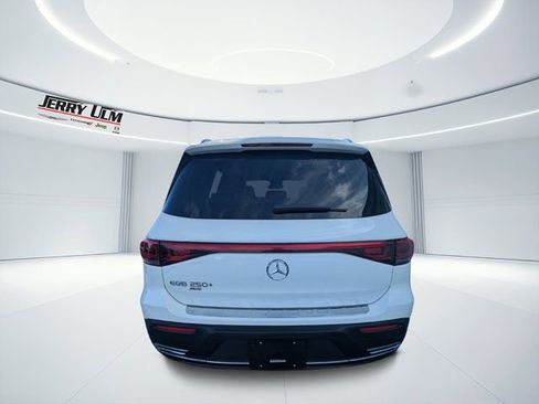 Used 2023 Mercedes-Benz EQB 250+ 250+ w/ Exclusive Package image 4