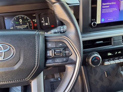 Used 2025 Toyota 4Runner SR5 image 16