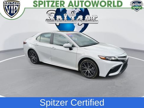 Used 2023 Toyota Camry SE FWD image 2