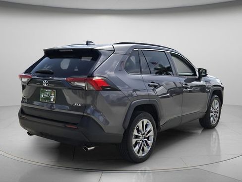 Used 2023 Toyota RAV4 XLE Premium FWD image 7