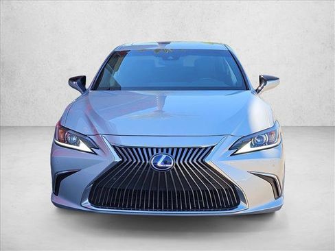 Used 2020 Lexus ES 300h w/ Premium Package FWD image 2