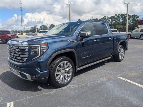 Used 2022 GMC Sierra 1500 Denali w/ Denali Reserve Package image 8