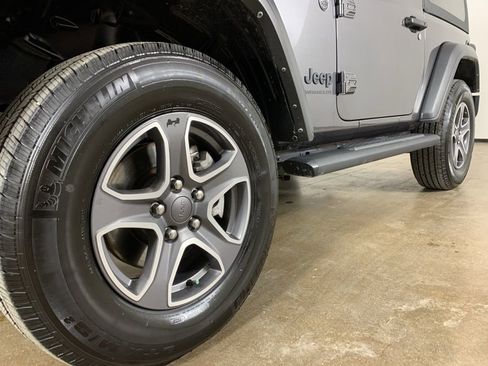 Used 2022 Jeep Wrangler Sport S image 2