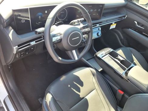 New 2025 Hyundai Tucson Limited image 14