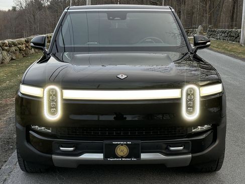 Used 2022 Rivian R1S Launch Edition image 3