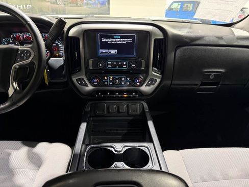 Used 2018 Chevrolet Silverado 1500 LT w/ Texas Edition AWD/4WD image 26