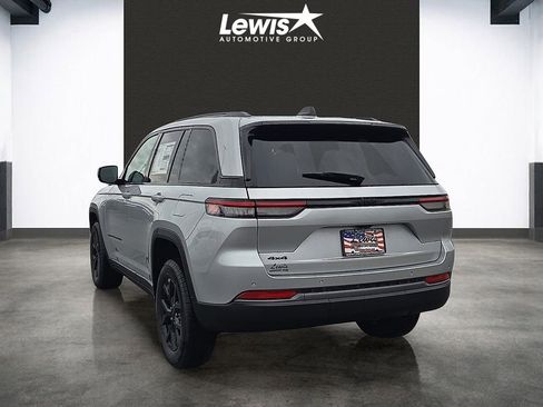 New 2026 Jeep Grand Cherokee Altitude AWD/4WD image 3