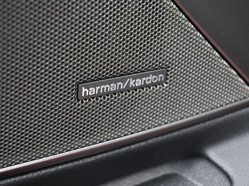 Used 2021 BMW M3 Competition image 19