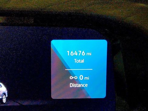 Used 2024 Volkswagen Atlas SE image 15