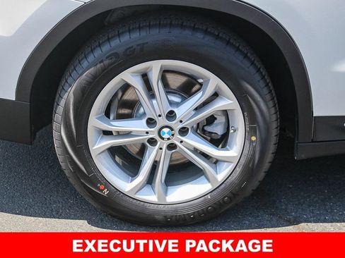 Used 2019 BMW X3 sDrive30i w/ Executive Package RWD image 9
