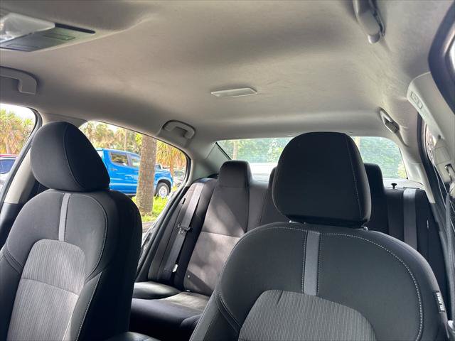 Used 2025 Nissan Sentra SV FWD image 18