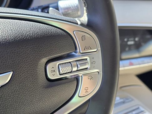 Used 2023 Genesis GV70 2.5T w/ Select Package image 10