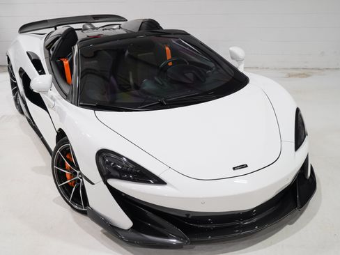 Used 2020 McLaren 600LT Spider RWD image 29