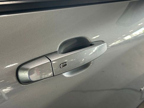 Used 2024 Chevrolet Equinox LS image 11