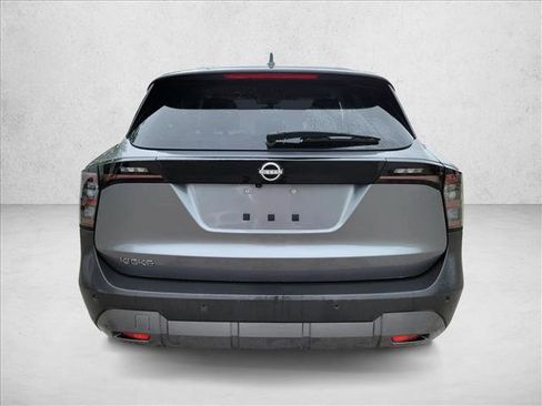 Used 2025 Nissan Kicks SV w/ Illumination Package FWD image 6