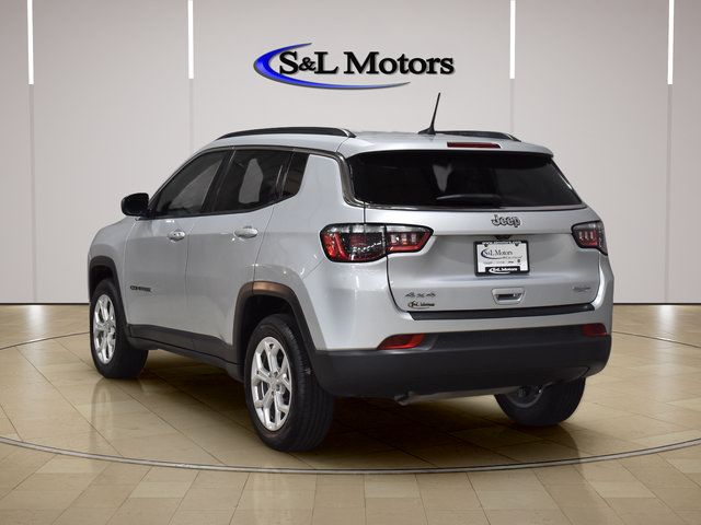 Certified 2024 Jeep Compass Latitude AWD/4WD image 7