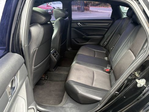 Used 2019 Honda Accord Sport image 17