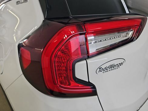 Used 2024 GMC Terrain SLE w/ Driver Convenience Package image 38