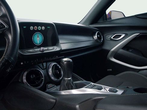 Used 2016 Chevrolet Camaro LT w/ Technology Package image 20