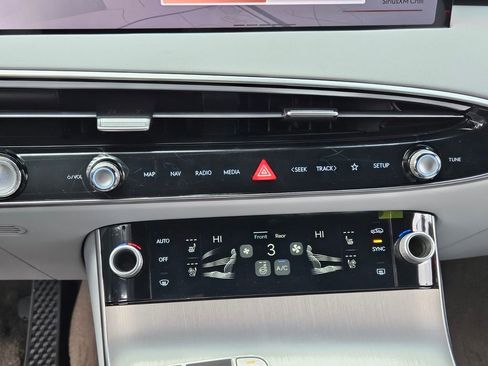 New 2026 Genesis GV70 2.5T Advanced AWD/4WD image 20