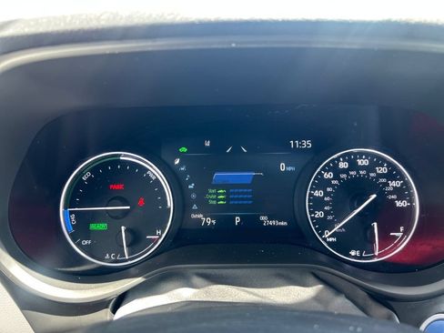 Certified 2023 Toyota Sienna Limited AWD/4WD image 16