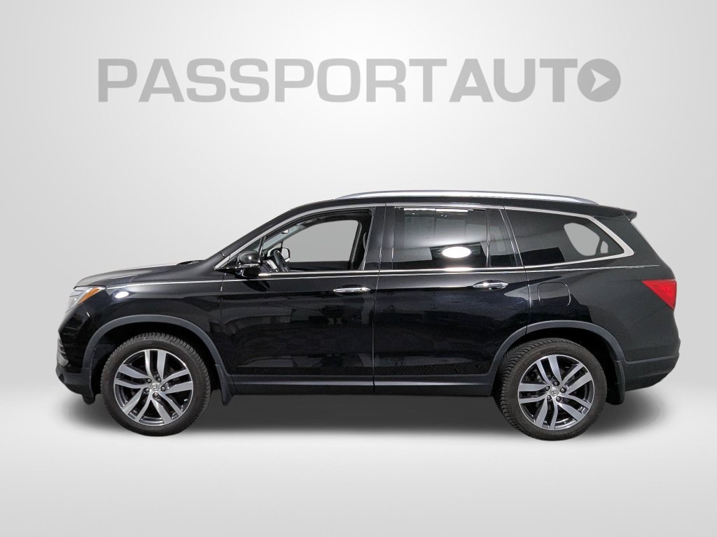 Used 2017 Honda Pilot Touring image 1