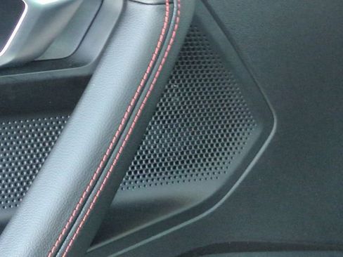 Used 2025 BMW M2 w/ Lighting Package RWD image 27