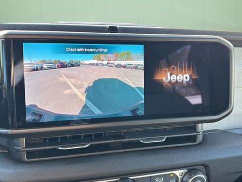 New 2026 Jeep Gladiator Sport image 31