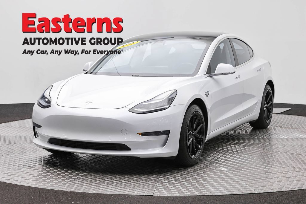 Used 2019 Tesla Model 3 Standard Range Plus RWD image 1