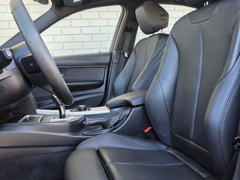 Used 2016 BMW 320i xDrive Sedan AWD/4WD image 10