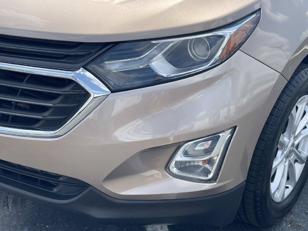 Used 2018 Chevrolet Equinox LT FWD image 9