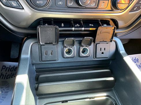 Used 2017 Chevrolet Silverado 1500 High Country AWD/4WD image 33
