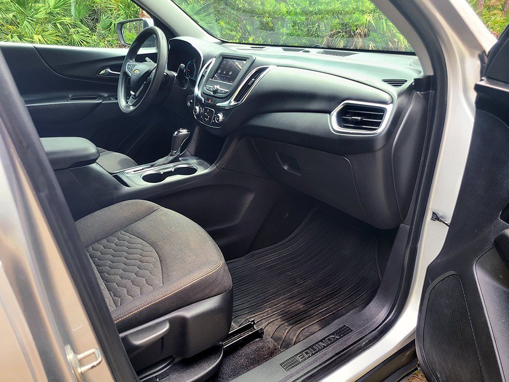 Used 2021 Chevrolet Equinox LT FWD image 13