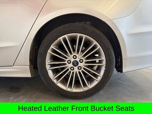 Used 2014 Ford Fusion SE w/ Equipment Group 202A FWD image 11