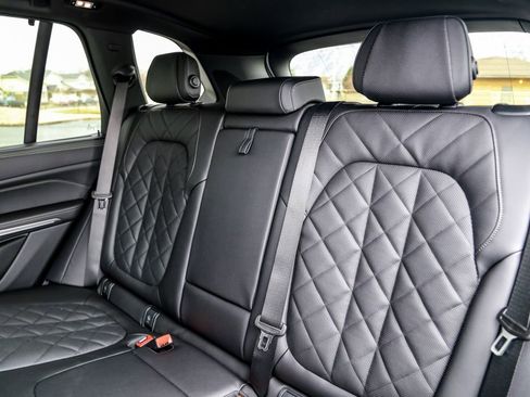 New 2026 BMW X5 xDrive40i w/ Executive Package image 23