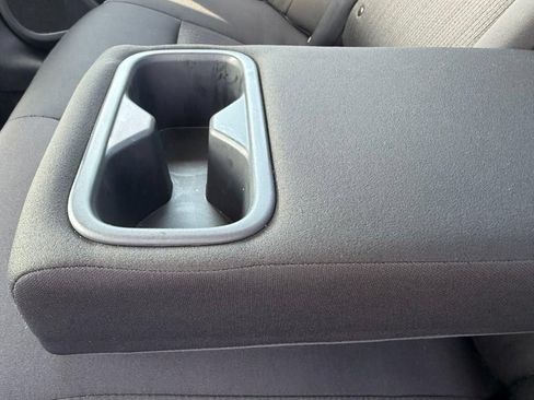 Used 2025 Nissan Altima 2.5 SV FWD image 14